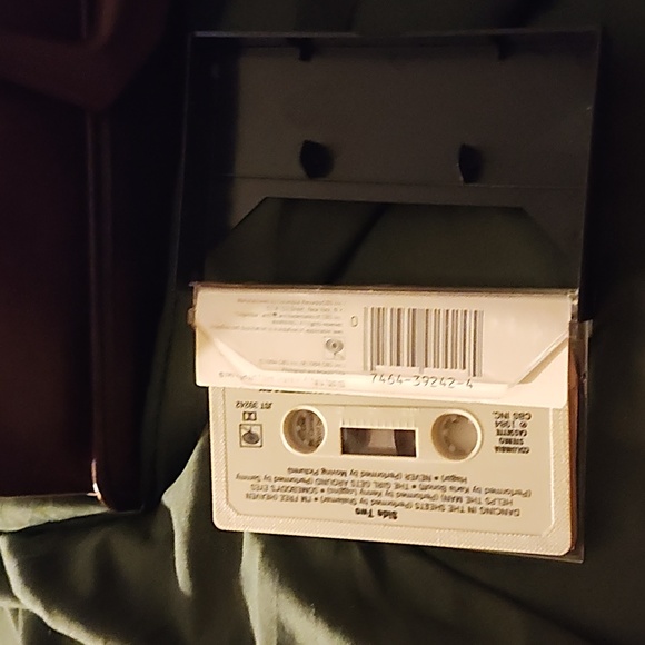 Footloose soundtrack cassette tape - Picture 3 of 3